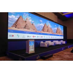 stage platform size : 2x1 m